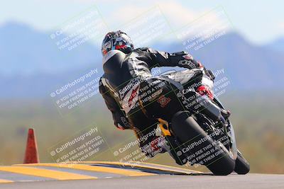 media/Oct-09-2022-SoCal Trackdays (Sun) [[95640aeeb6]]/Turn 9 Backside (120pm)/